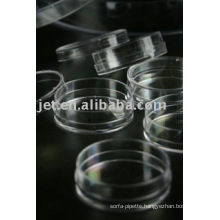 plastic petri dishes